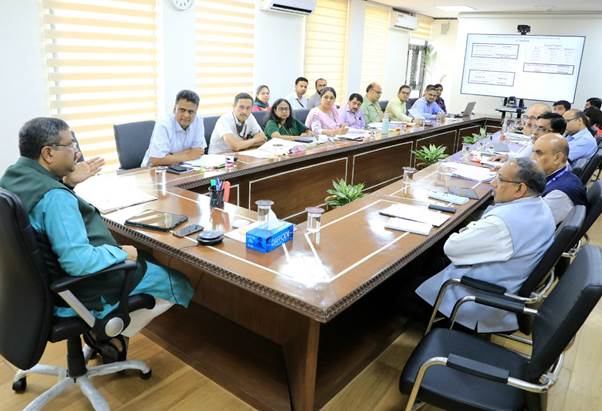 Shri Dharmendra Pradhan reviews the progress of ongoing infrastructure projects of Centrally Funded Education Institutions