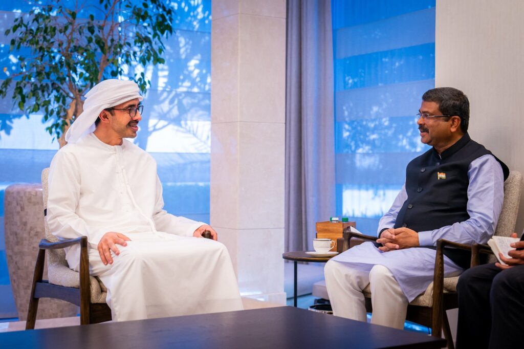Shri Dharmendra Pradhan meets Minister of Foreign Affairs, UAE, H.H. Sheikh Abdullah Bin Zayed in Abu Dhabi